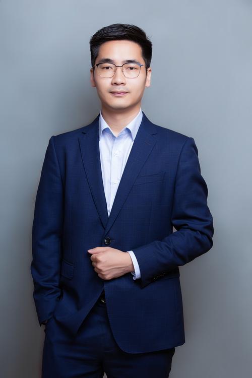 何桂君 创意策略总监